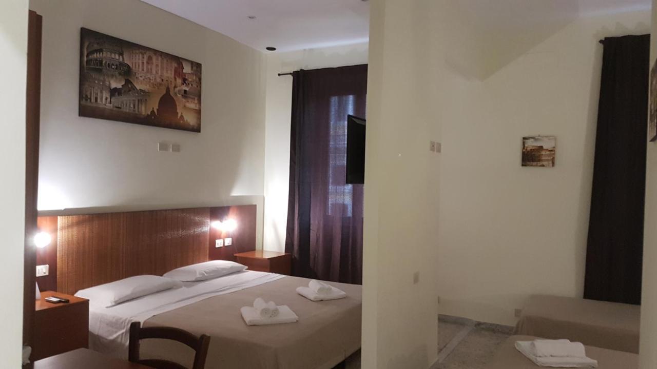 Domus Ferraro Pensión Roma